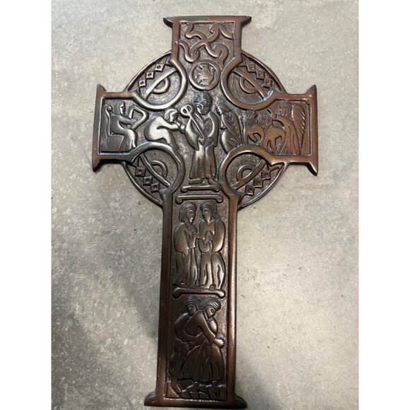 Celtic Knot Design Bronze Decorative Wall Cross With Intricate Religious Engravi - Picture 5 of 7